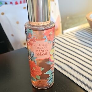 Victoria's Secret Mango Smash Fragrance Mist - Orange Floral 8.4oz